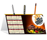 CALENDÁRIOS E FOLHINHAS 2025 CALENDÁRIO DE MESA PORTA CANETAS HORIZONTAL COUCHÊ 300G VERNIZ UV TOTAL FRENTE - 4X0 - 1000unid - 11011