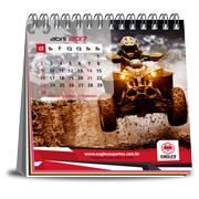 CALENDÁRIOS E FOLHINHAS 2025 CALENDÁRIO DE MESA WIRE O COM 12 PAGINAS SEM VERNIZ BASE COUCHÊ 300G E PÁGINAS RECICLATO 90G - 4X4 - 12unid - CW002C